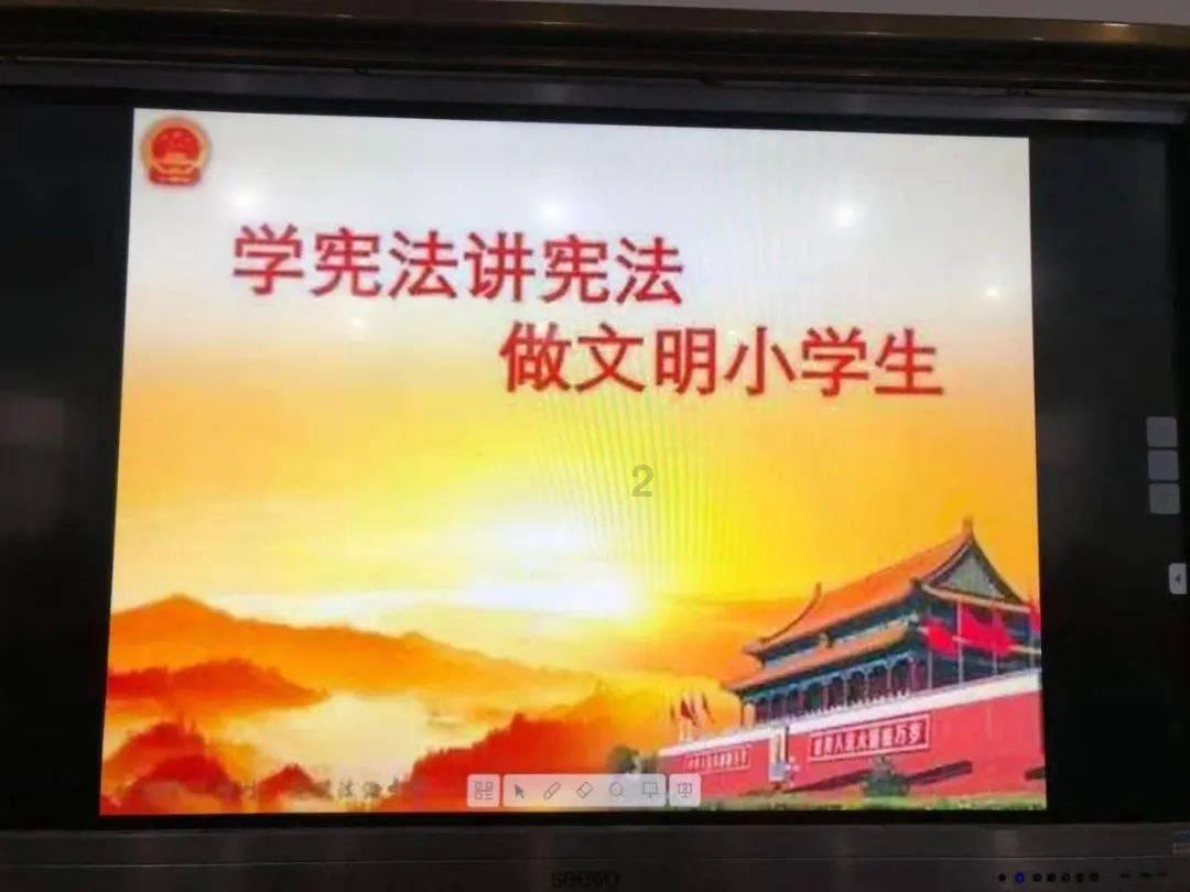 莫兰迪色系